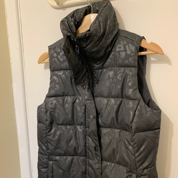 Old Navy Puffer Vest - Picture 2 of 5